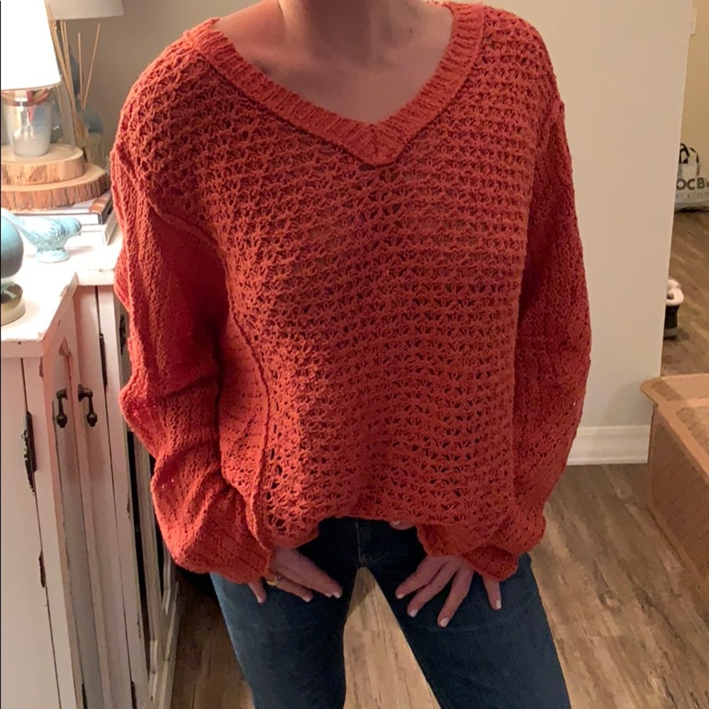 Free people sweater, barely worn!